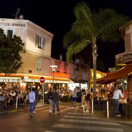 Cosy Holidays - Beach, Bars & Food At 10min Walk Apartment